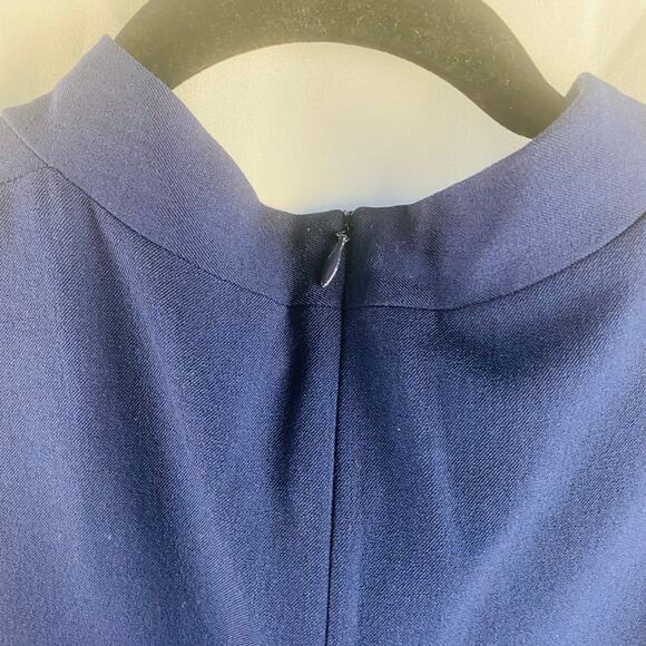MM. LaFleur Navy Blue V-Neck Sleeveless Aditi Sheath Dress Sz 16 Classic Career - Picture 8 of 8